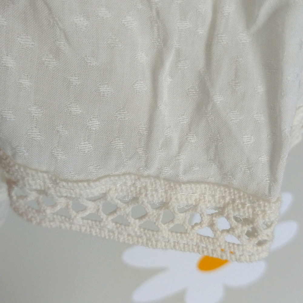 NWT Lizard Thicket Big Waterblue Sky Ivory Delicate Smocked Billow Sleeve Top - Picture 9 of 16